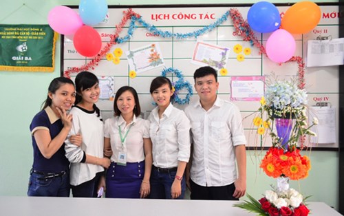 Tưng bừng các phần thi chào mừng ngày nhà giáo Việt Nam 20-11